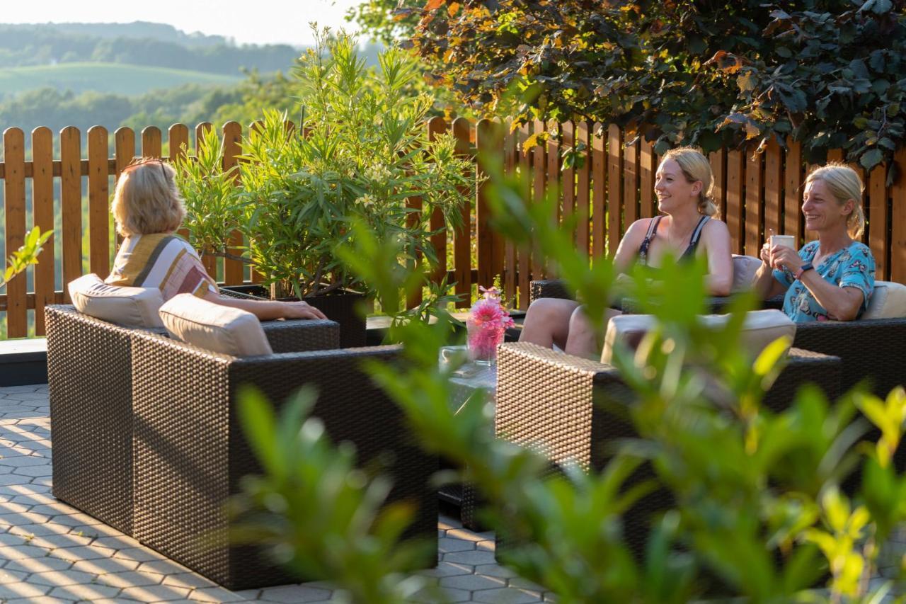 Hotel Garni Oasis Loipersdorf Jennersdorf Exteriör bild